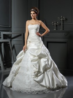 https://www.dressyin.de/brautkleider