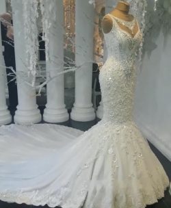 Modern Weiße Brautkleider Spitze Meerjungfrau Hochzeitskleider Bodenlang Günstig