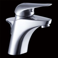 Kitchen Faucets Manufacturers Share As Much As Possible To Rinse The Sink With Water