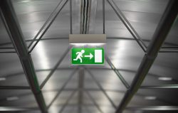 How To Solve: 10 Problems Of Emergency Lighting