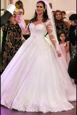 Elegante Brautkleider Prinzessin | Hochzeitskleider mit Spitzeärmel