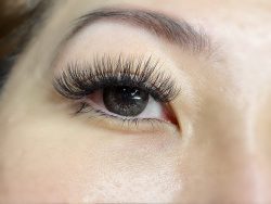 Tips for home eyelash extensions