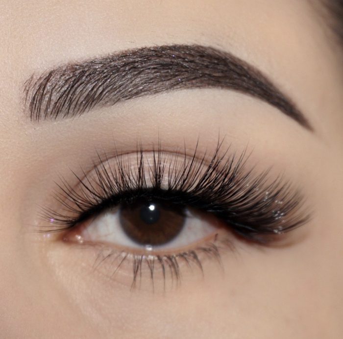 Cat eye eyelash extensions