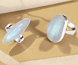 Beautiful and Antique Moonstone Ring for women