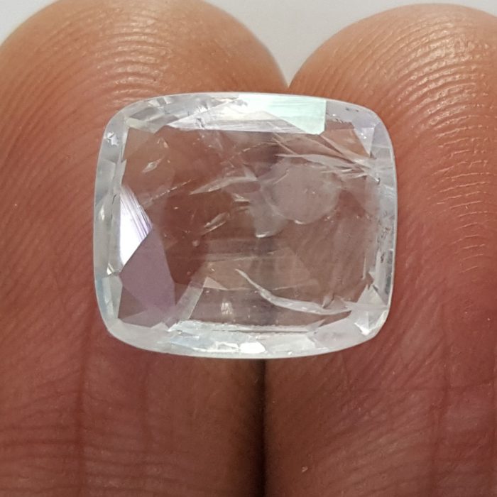 Natural White Sapphire Stone