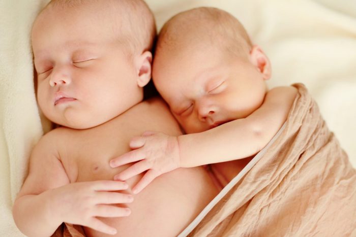 Best Newborn Twin Outfits | Dressing Twins Ideas
