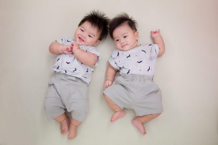 Best Newborn Twin Outfits