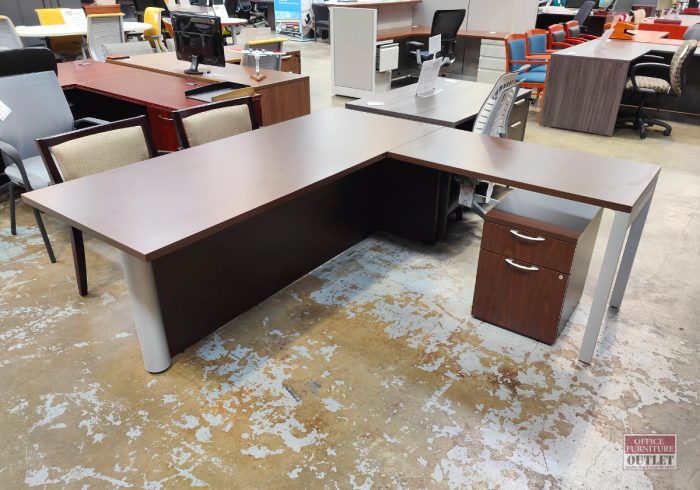 Signature Furniture Gallery Houston, Texas | Pre-Owned and New Office Furniture