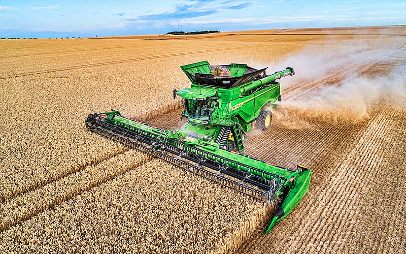 The Farm Combine: A Revolutionary Machine for Agricultural Productivity