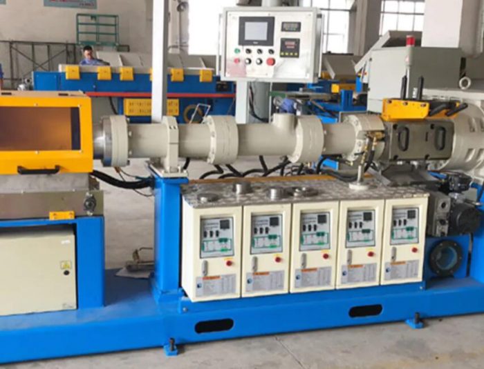 Preform Extrude Machine