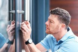 SWIFT AND RELIABLE AUTOMOTIVE LOCKSMITH SERVICES IN TEXAS