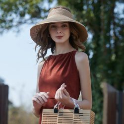 Embracing Summer Style: The Timeless Appeal of the Straw Dome Hat