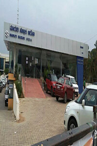 Contact AVG Motors Maruti Arena Car Showroom in Podimattom Kerala