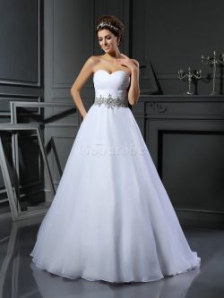 Robe de mariée longue avec perle de traîne moyenne de col en cœur avec sans manches – GoodRobe