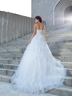 Robe de mariée longue en satin decoration en fleur bandouliere spaghetti manche nulle – Go ...