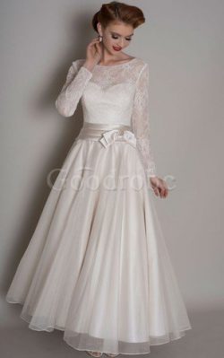 Robe de mariée romantique arrivée au mollet en dentelle avec nœud encolure ronde – GoodRobe