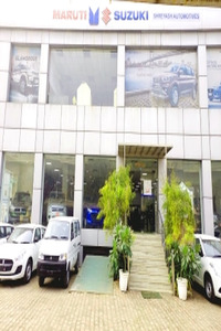 Shreyash Automotives -Ertiga Car Showroom In G T Karnal Road Delhi
