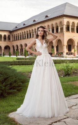 Tüll Empire V-Ausschnitt Ärmellos Brautkleid mit Applikation – MeKleid.de