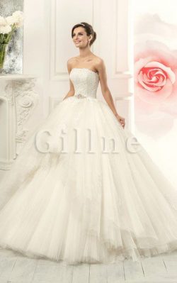 Abito da Sposa Senza Maniche in Tulle Allacciato con Seghettato Coda A Strascico Corto – G ...