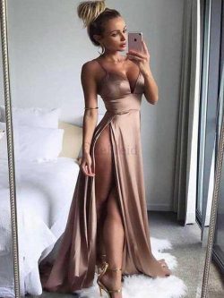 A-Linie Schön Spaghetti Träger Ballkleid aus Seide wie Satin mit Rüschen – MeKleid.de