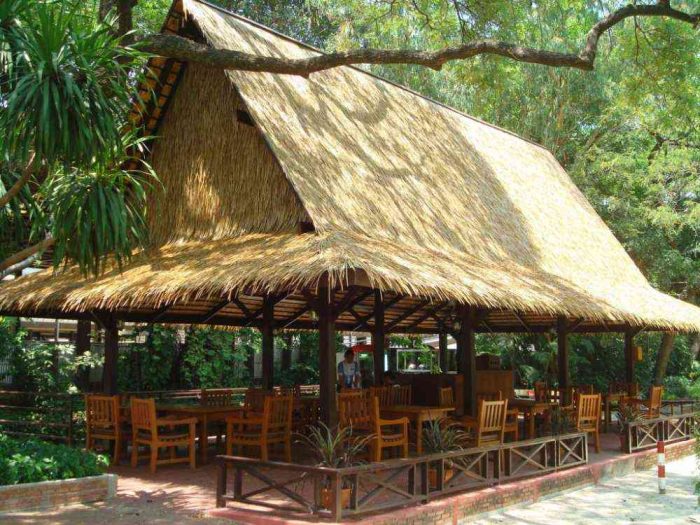 Durable Artificial Thatch Roof for Tropical Aesthetic