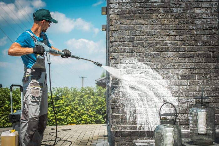 High pressure washer cleaning in Victoria