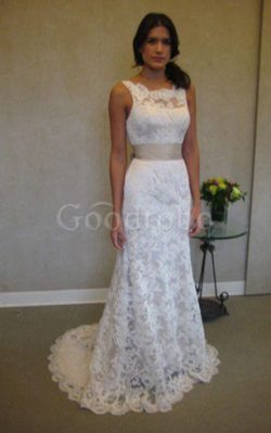 Robe de mariée festonné col en bateau de fourreau ceinture avec ruban – GoodRobe