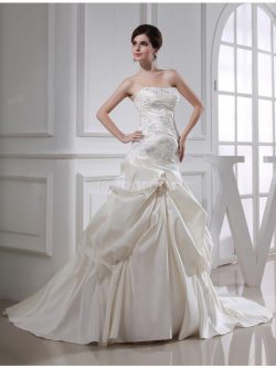 Robe de mariée longue avec perle manche nulle de tour de ceinture empire de bustier – GoodRobe