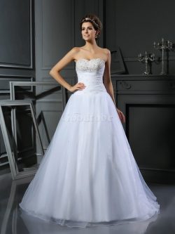 Robe de mariée longue de traîne moyenne en satin avec perle de col en cœur – GoodRobe