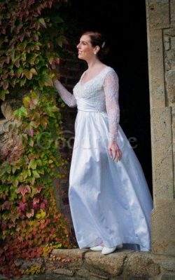 Robe de mariée textile taffetas v encolure avec manche longue appliques jusqu’au sol ̵ ...