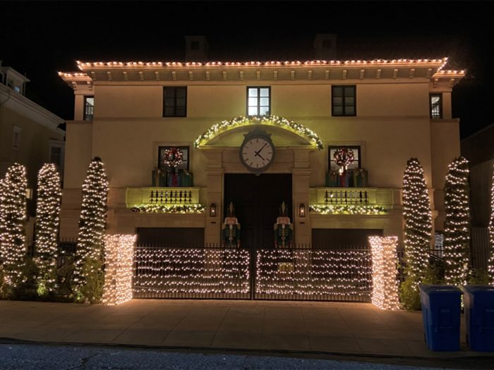 Get Your Christmas Light Installation by Greenforce Outdoor light