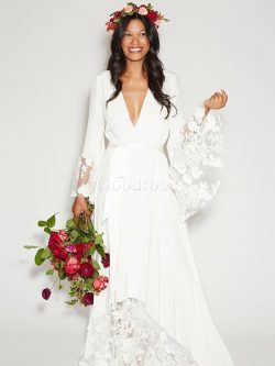 Robe de mariée de col en v coupé avec décoration dentelle avec manche longue naturel – Goo ...