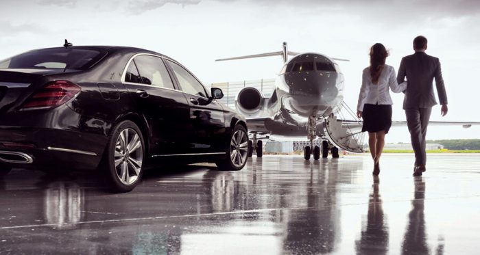 Luxury Airport Transfer in Singapore by Diamond Limousine