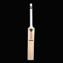 Buy Adult Cricket Bats Online | Premium & Lightweight Cricket Bats UK | Gunwood