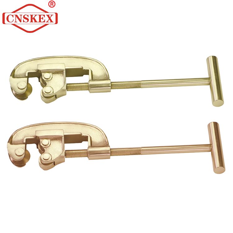 Non-Sparking Pipe Cutter