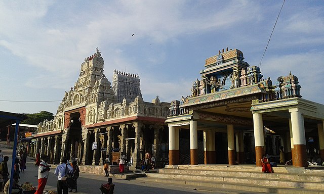 Madurai To Tiruchendur Cab