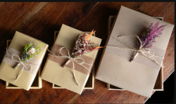 CCcollections Gift Boxes with Dried Flowers | Unique Gift Wrapping Ideas