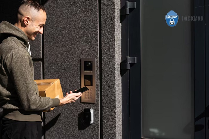 Reliable Commercial Door Lock Installation by Lockman
