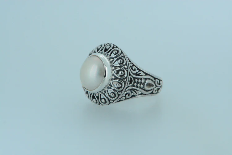 Top Styling Tips for Wearing a Freshwater Pearl Sterling Silver Ring