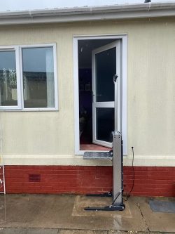 MS800 FREEDOM: Motorised Step for Static & Mobile Homes