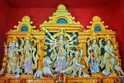 Lightweight & Durable Fiberglass Durga Idols – Book Now!