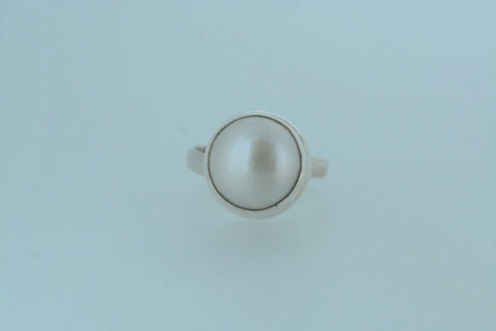Why a Pearl Sterling Silver Ring Makes a Meaningful Gift