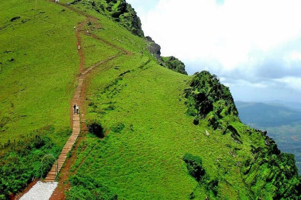 Bangalore to Chikmagalur Cab