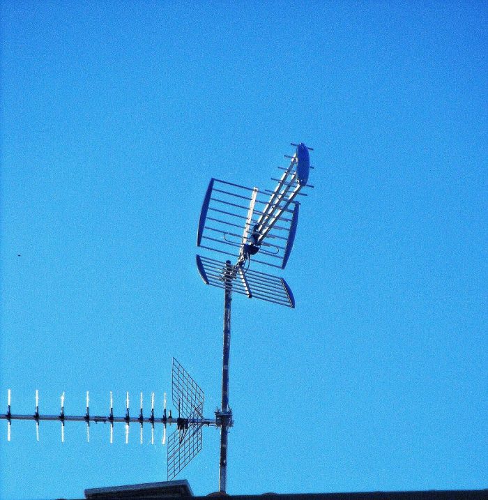 FM Antenna | Antenna Experts