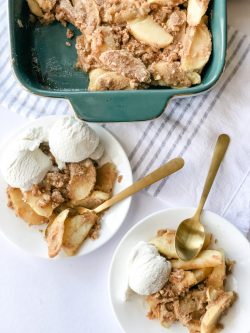 Paleo Apple Crumble with Oats | Mollie Mason Recipe