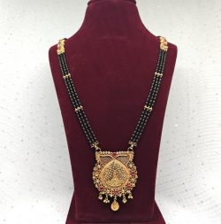 Buy Elegant Mangalsutra Short Designs in Gold – Modern Yet Traditional