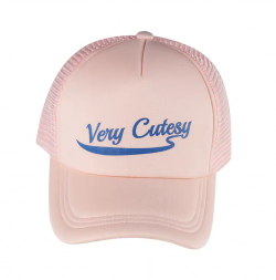 How Mesh Hats Complement Outdoor Adventure Looks