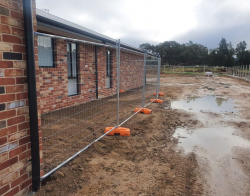 wire backed silt fence