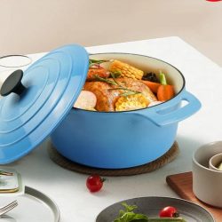 Cast iron enamel Dutch baking pan with lid