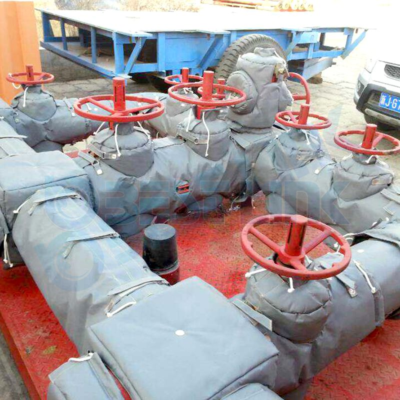 Valve jacket thermal insulation